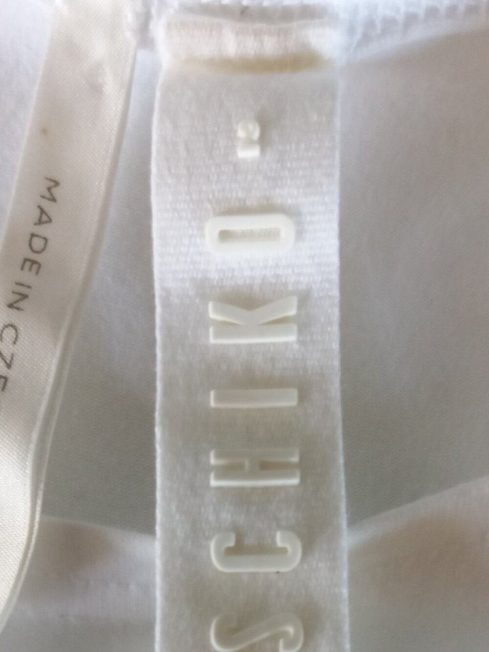 ISCHIKO by OSKA boxy white t shirt with shoulder button details - Picture 6 of 11